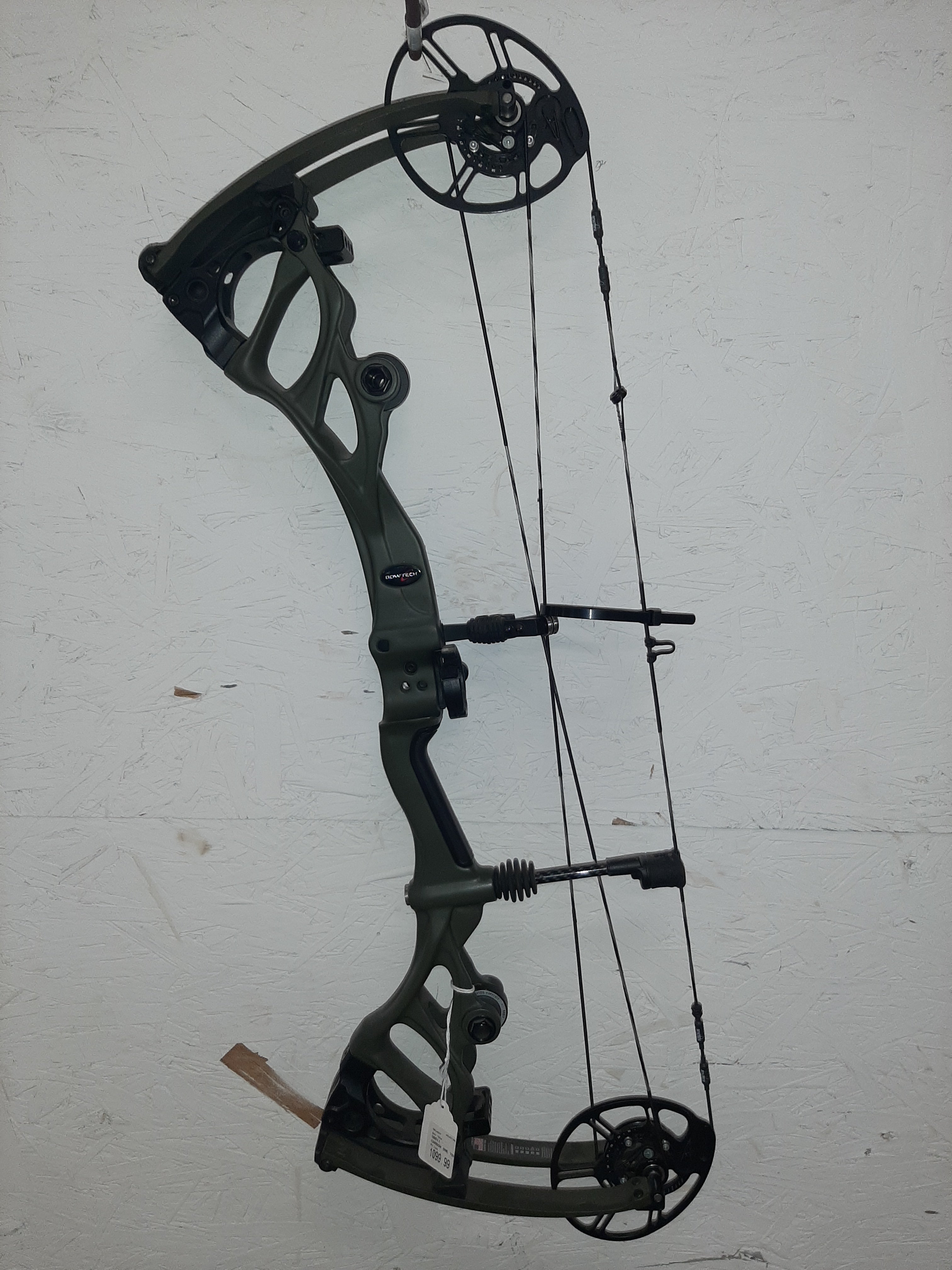 USED Bowtech Carbon one 70#