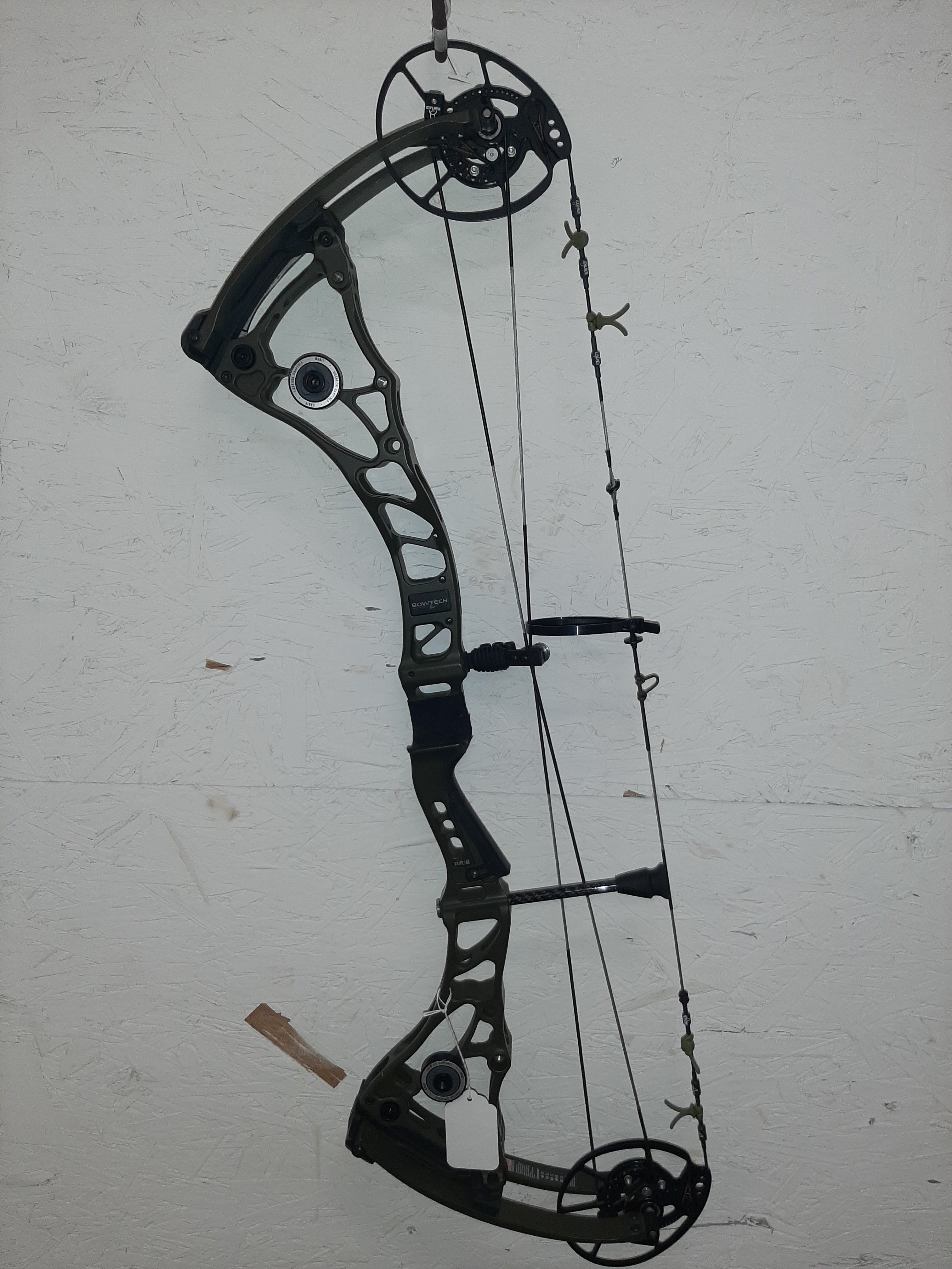 USED Bowtech Core SR 70#