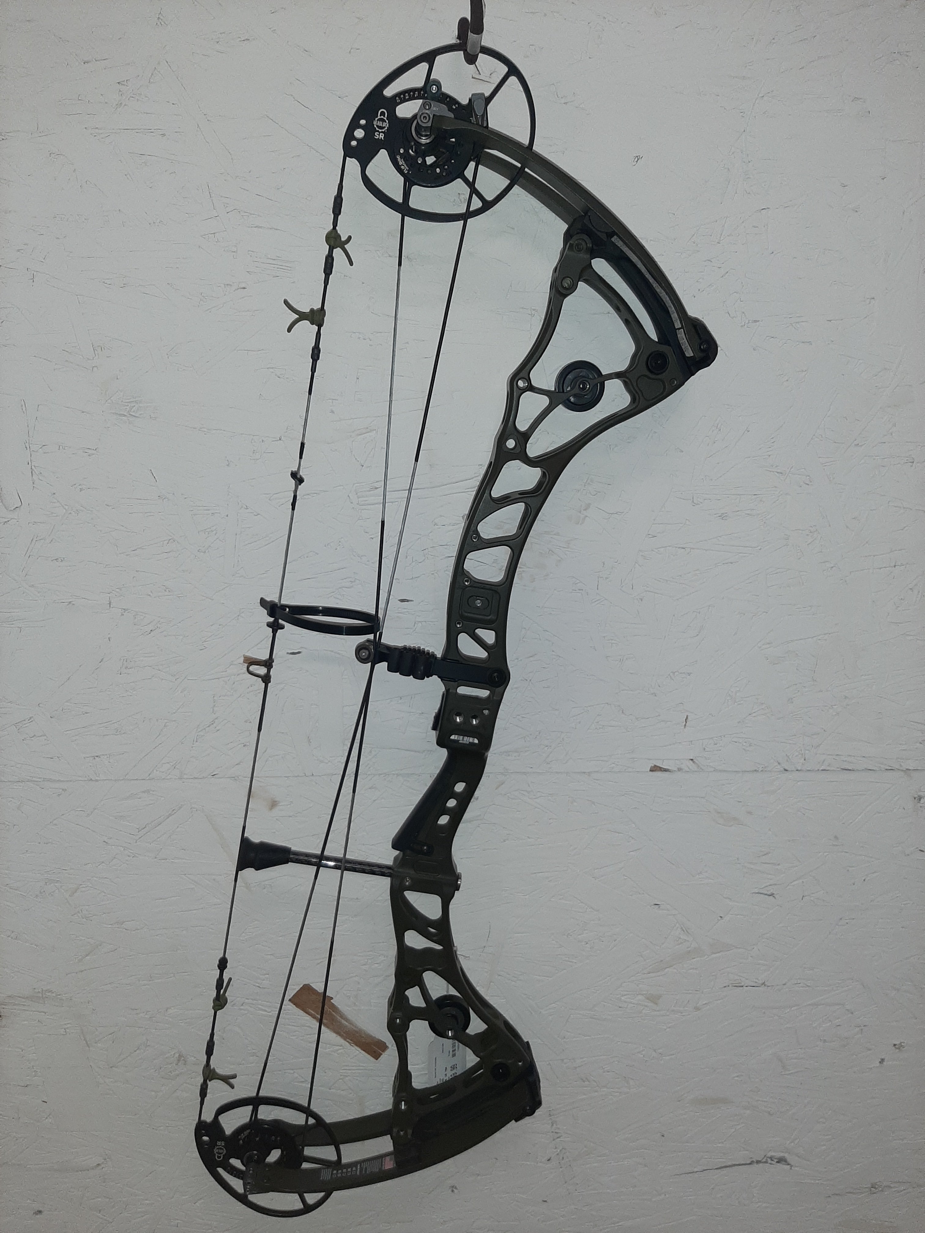 USED Bowtech Core SR 70#