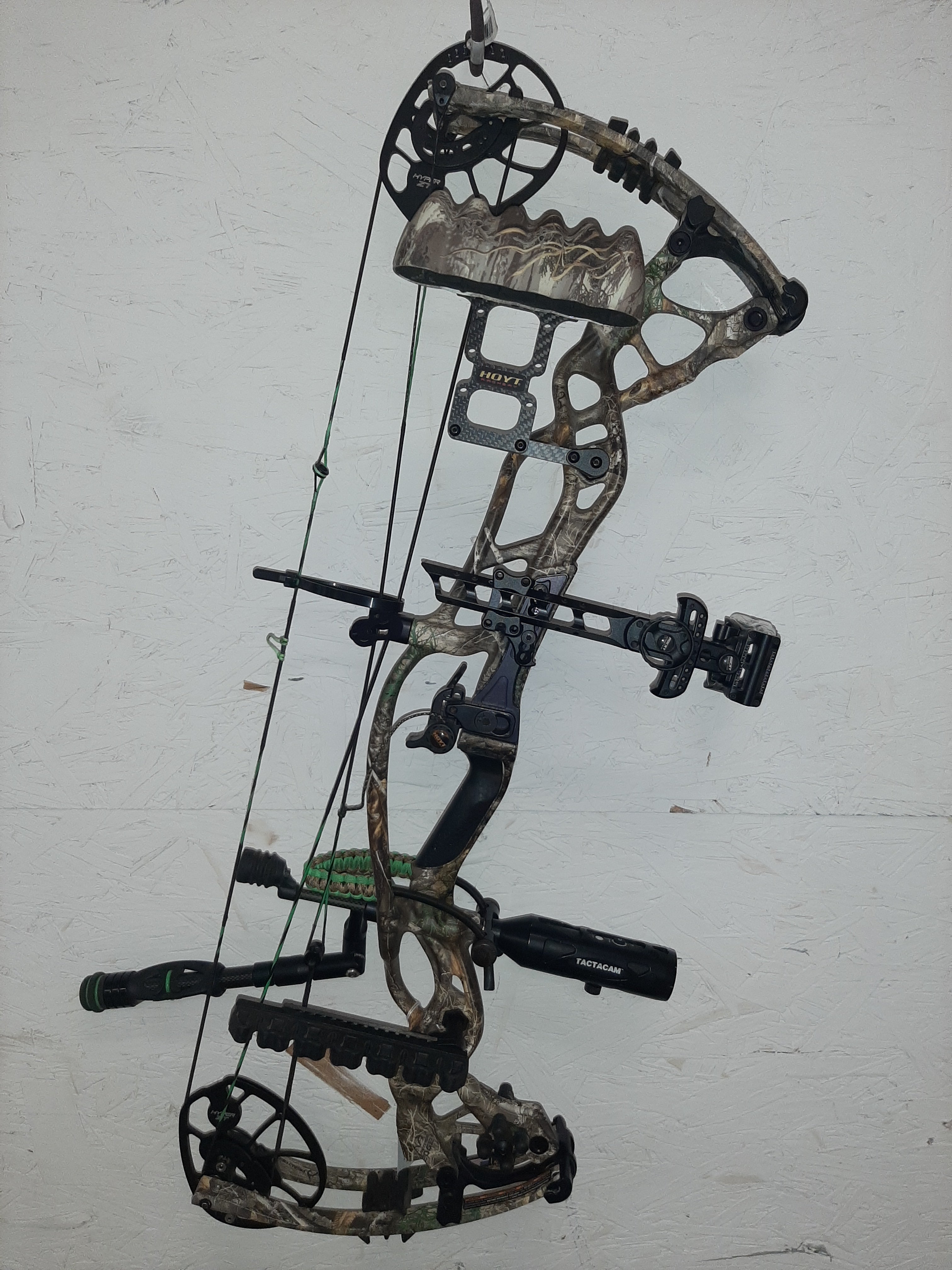 USED Hoyt RX-1 70#
