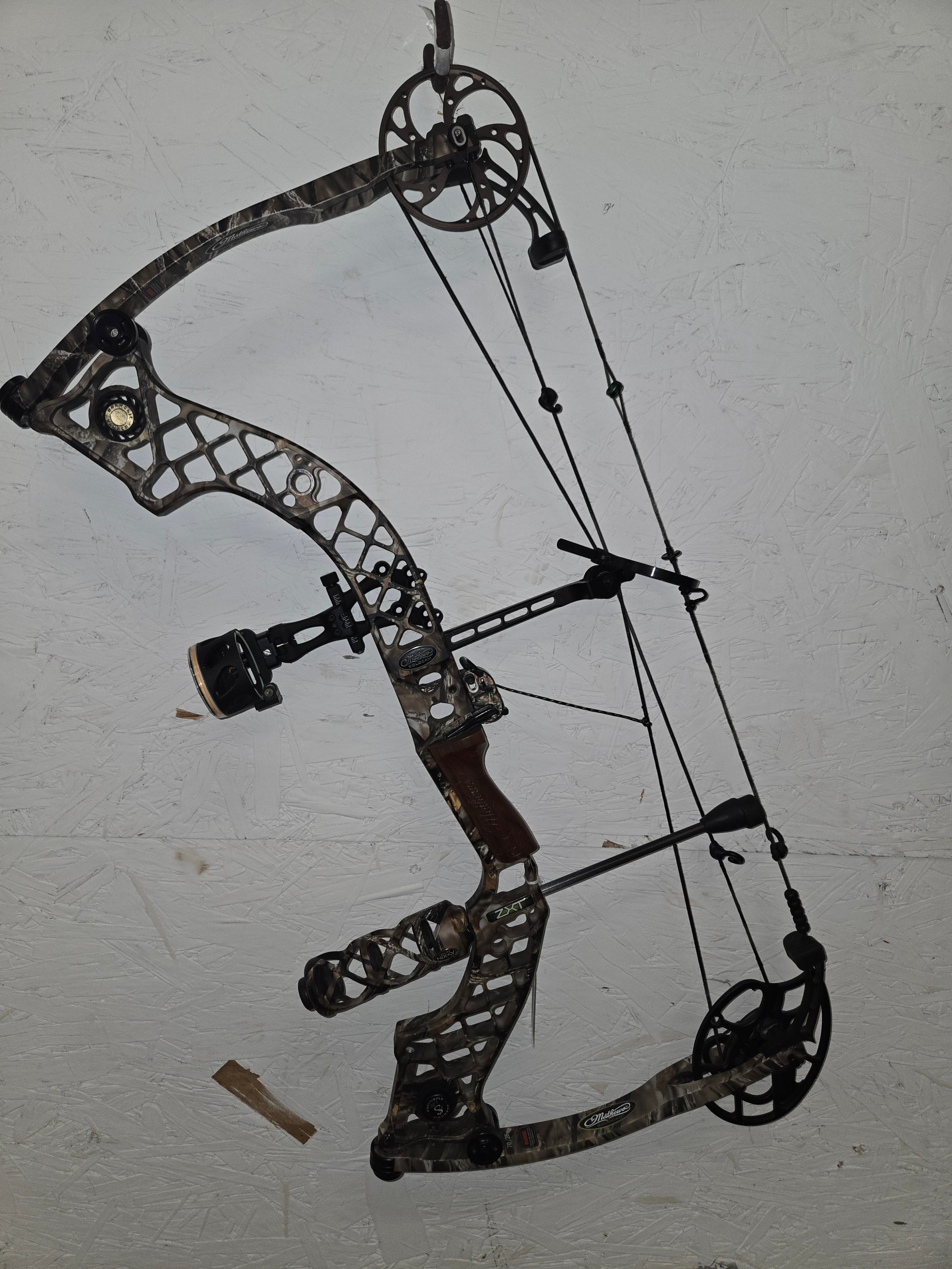 USED Mathews ZXT 70#