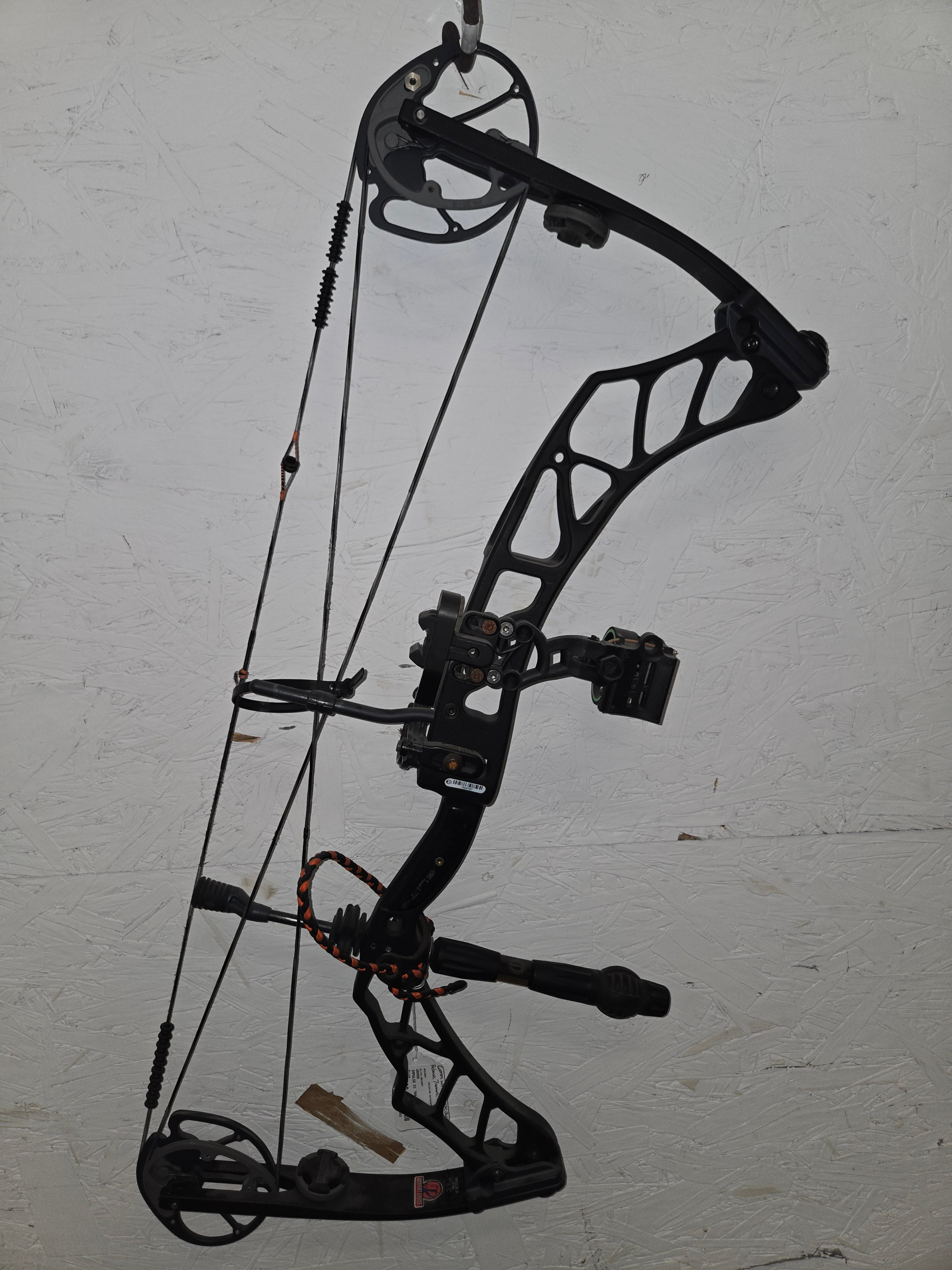 USED Elite Impulse 31 70#