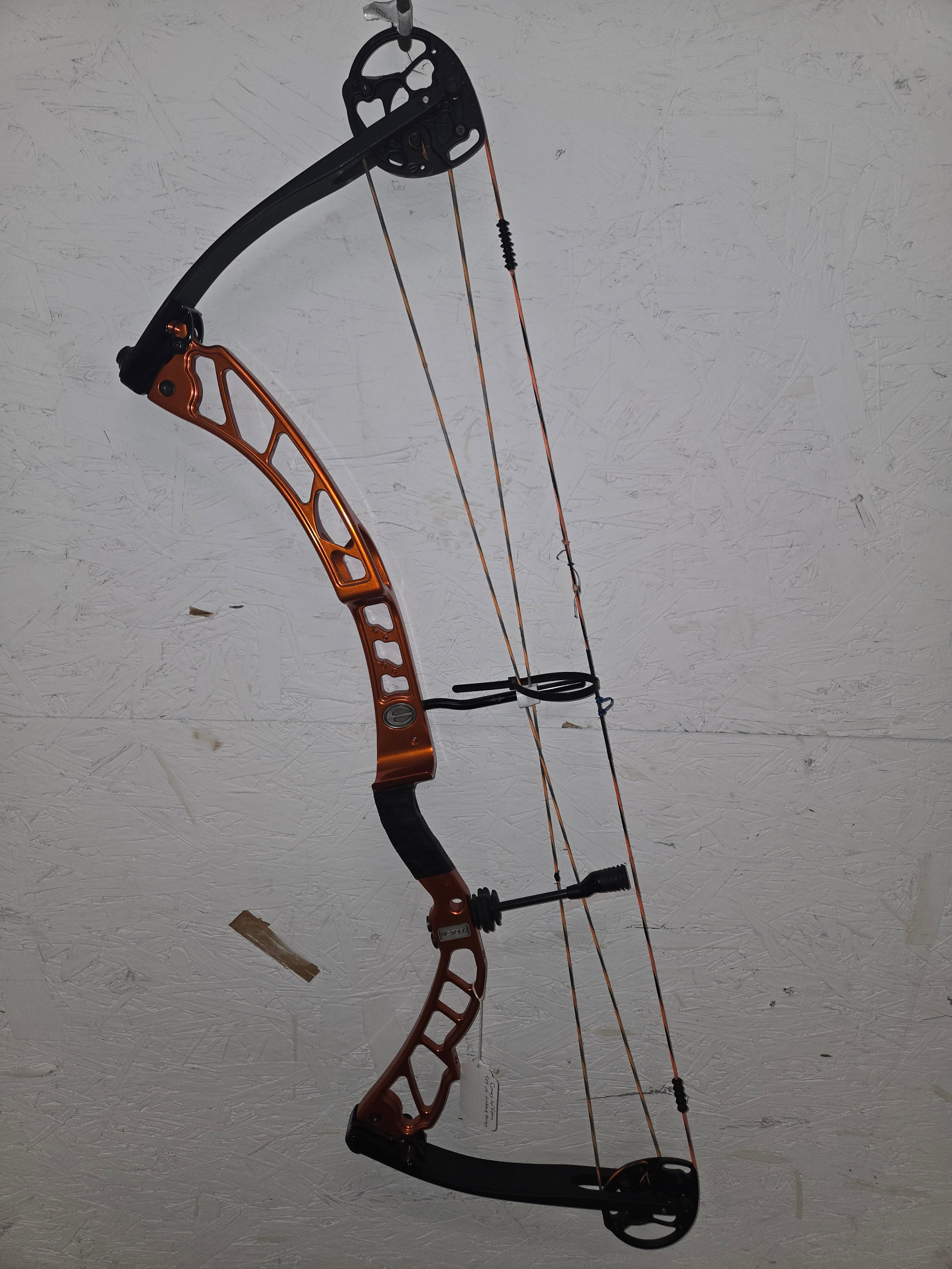 USED Elite Victory 39 60#