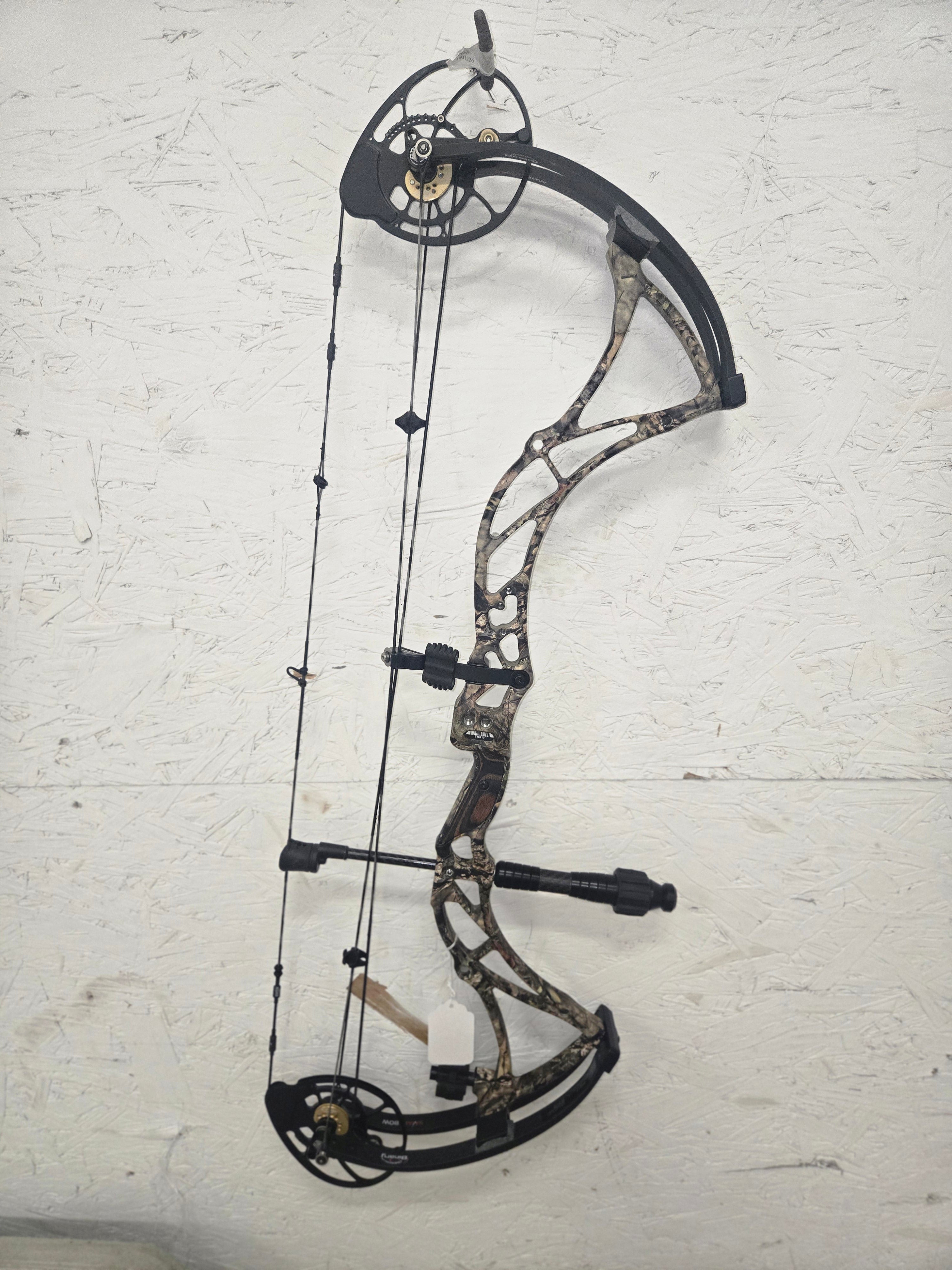 Used Bowtech Reign 6 60#