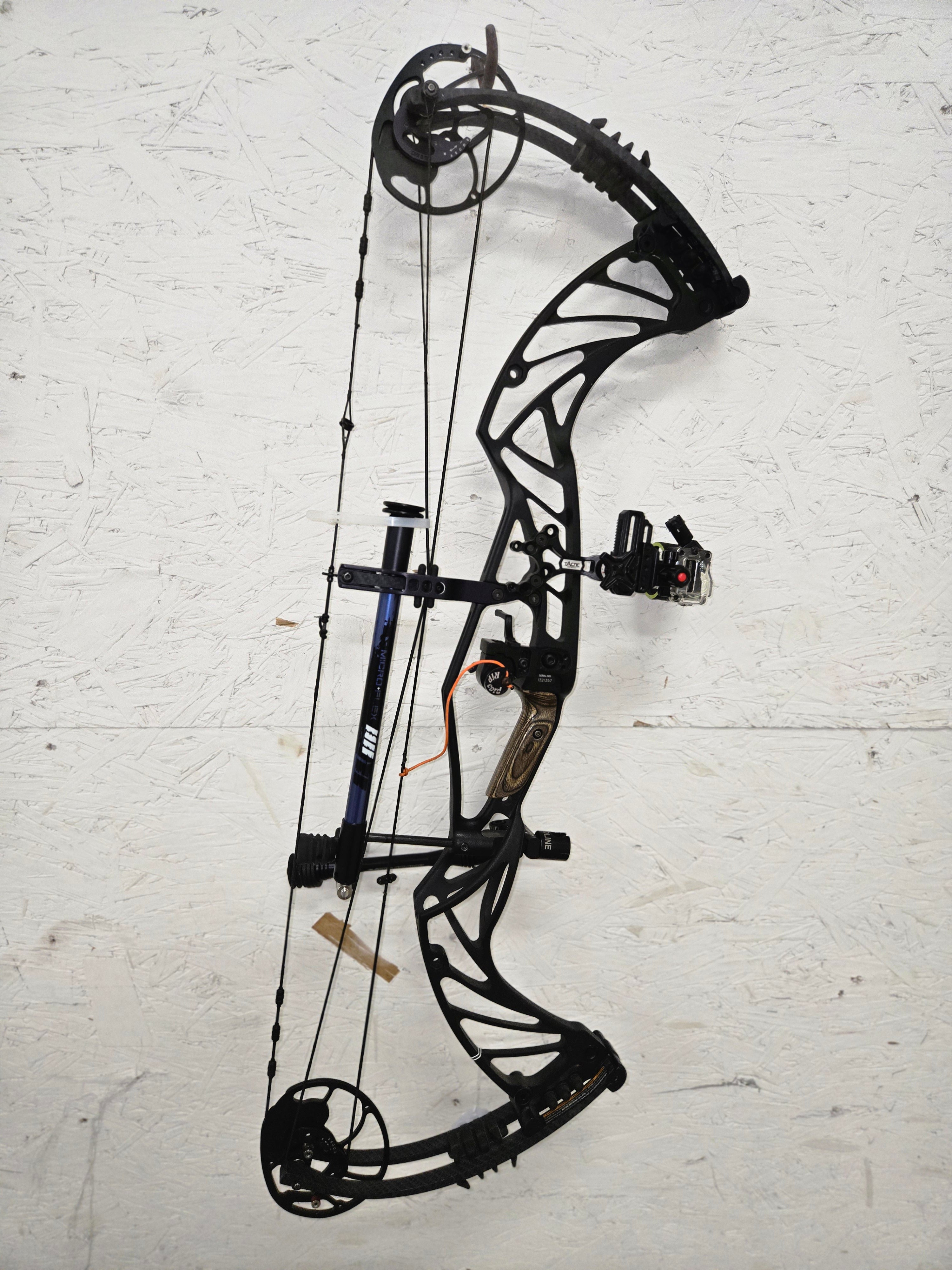Used Hoyt Pro Defiant 34 70#