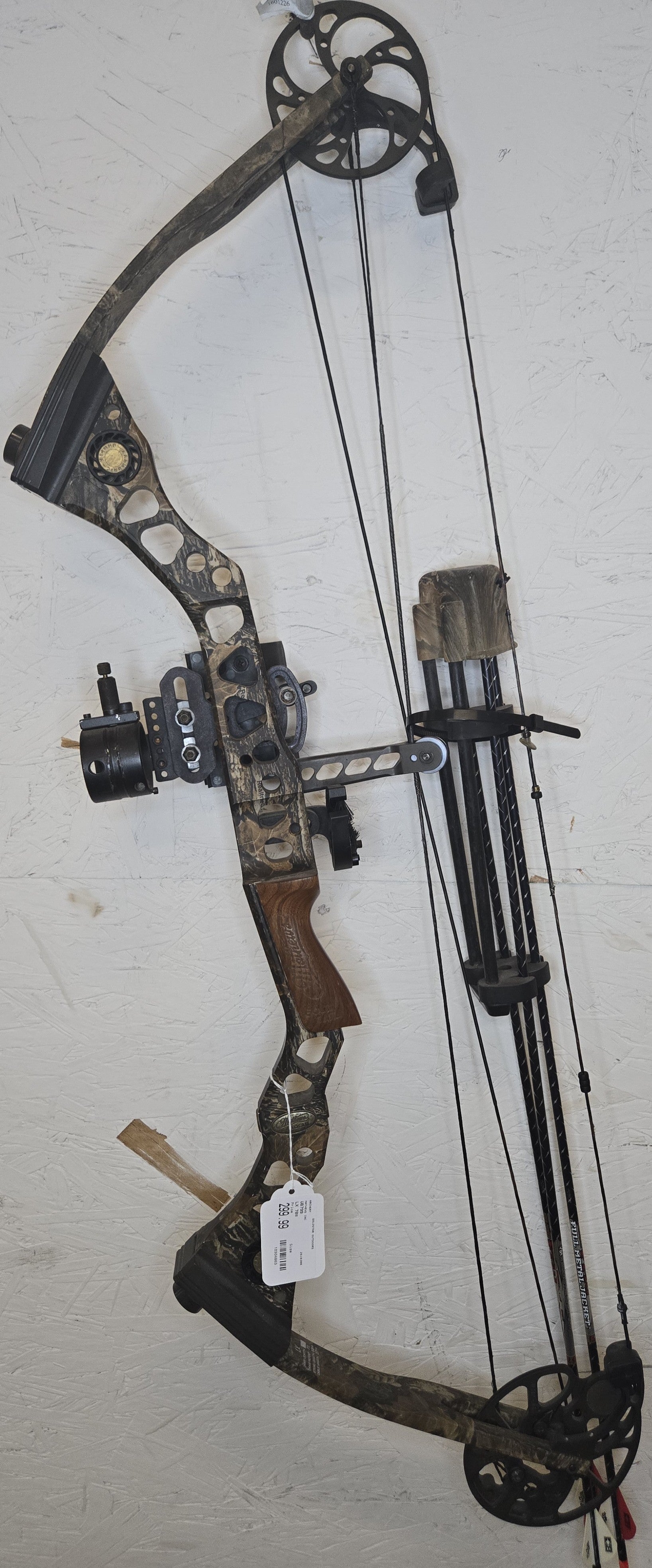 Used Mathews LX 70#