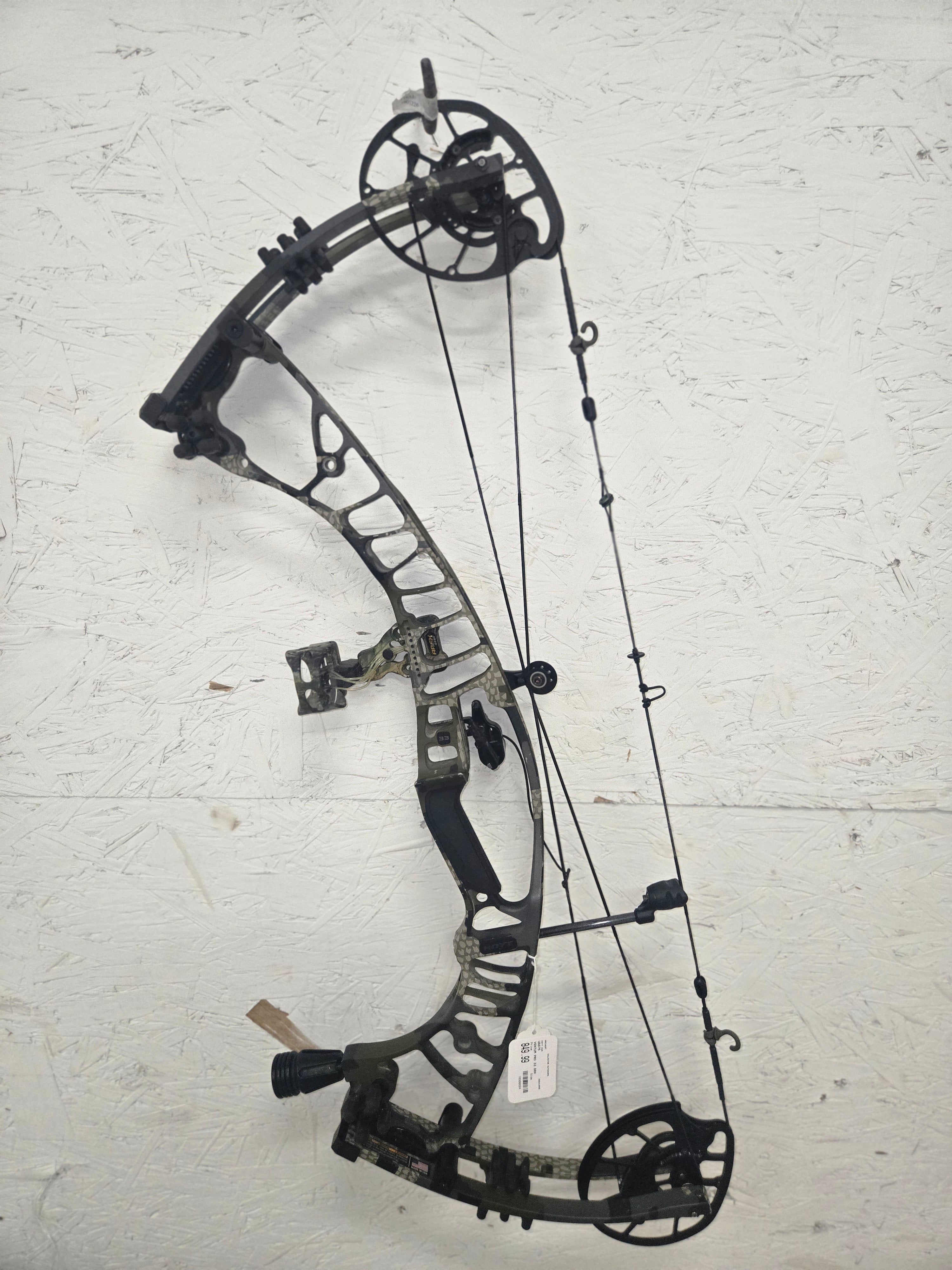 Used Hoyt Ventum Pro 33 80#