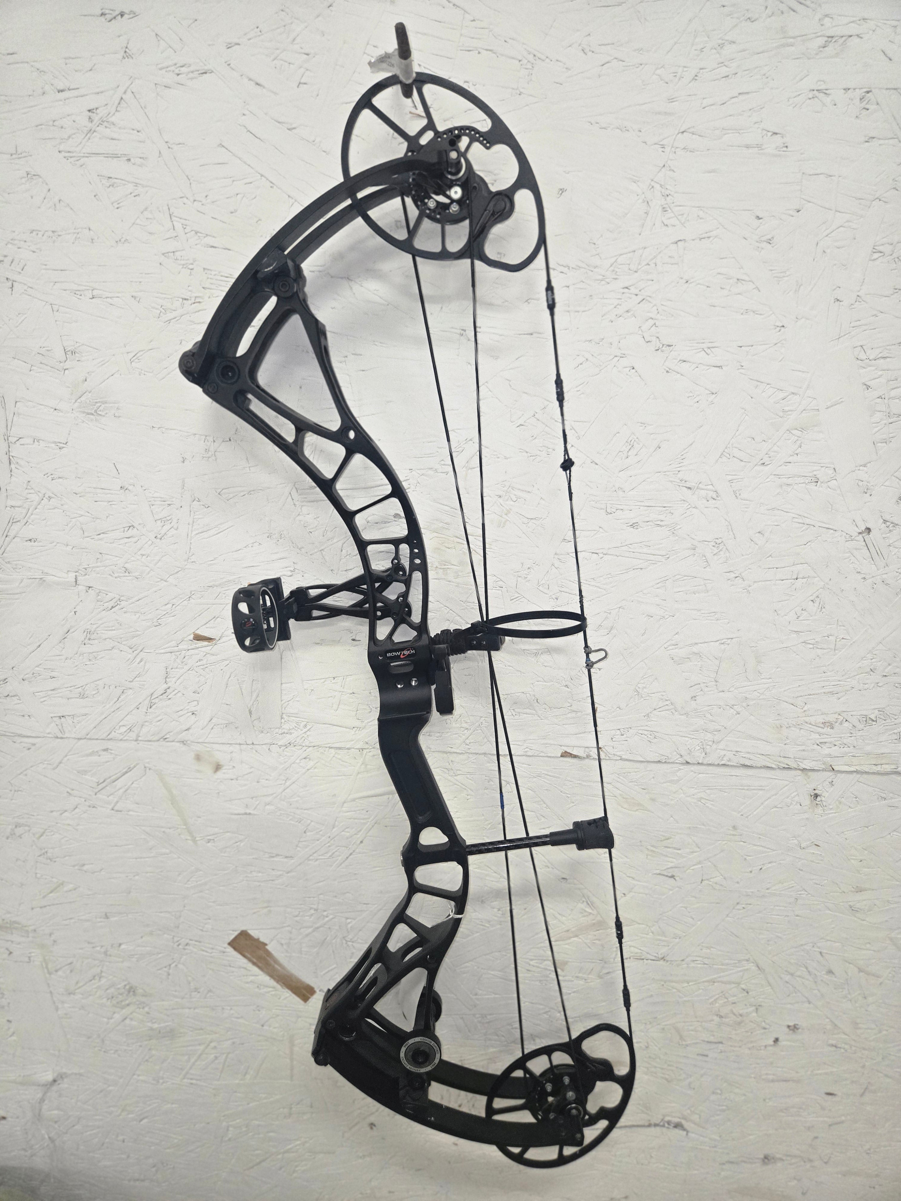 Used Bowtech Solution 70#