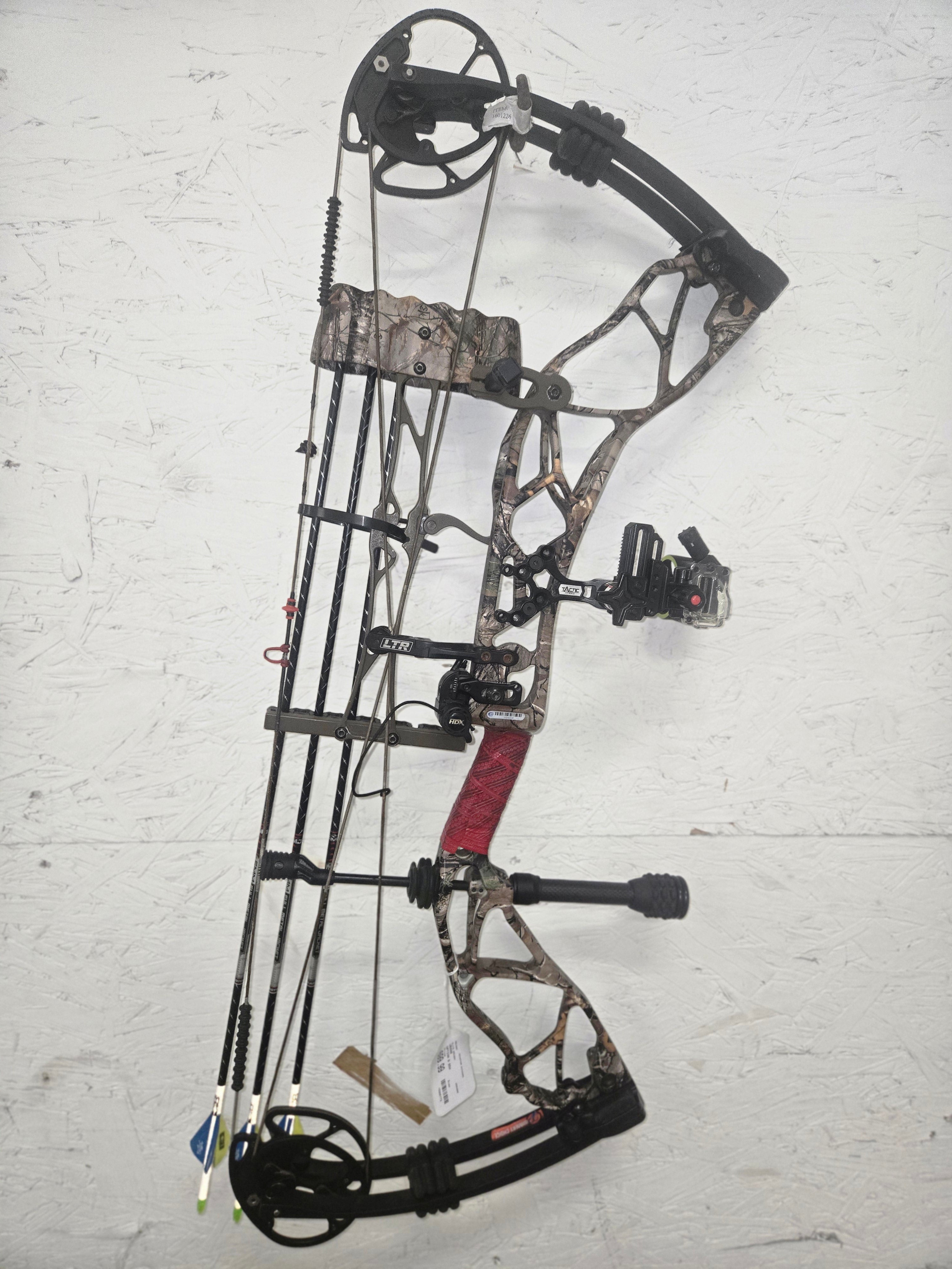 Used Elite Option 6 65#