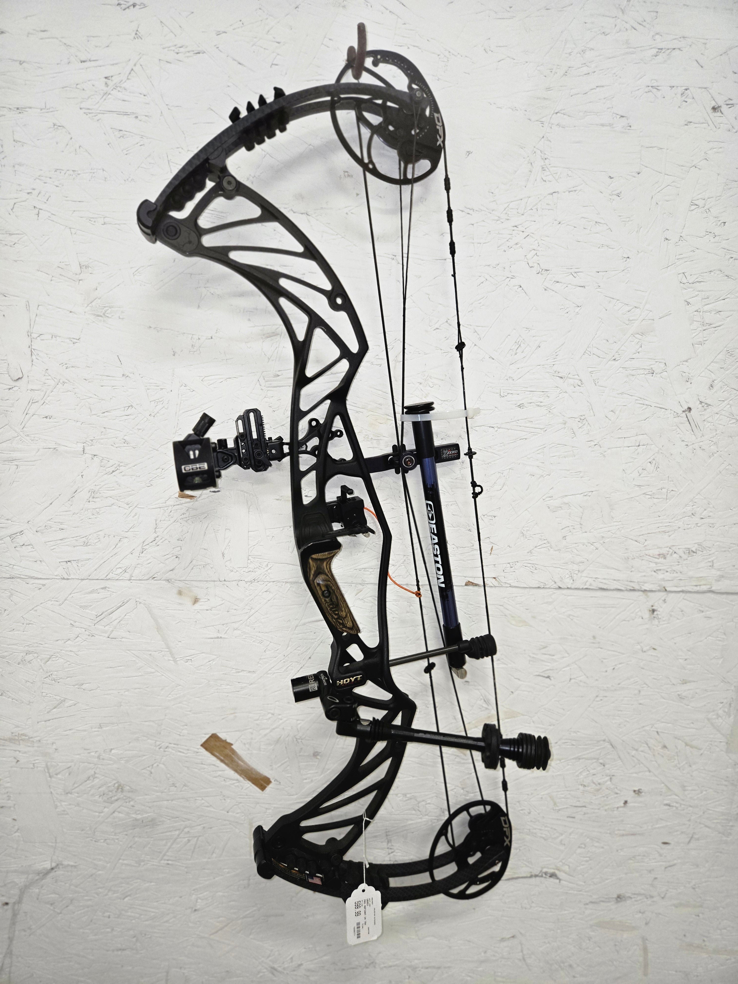 Used Hoyt Pro Defiant 34 70#