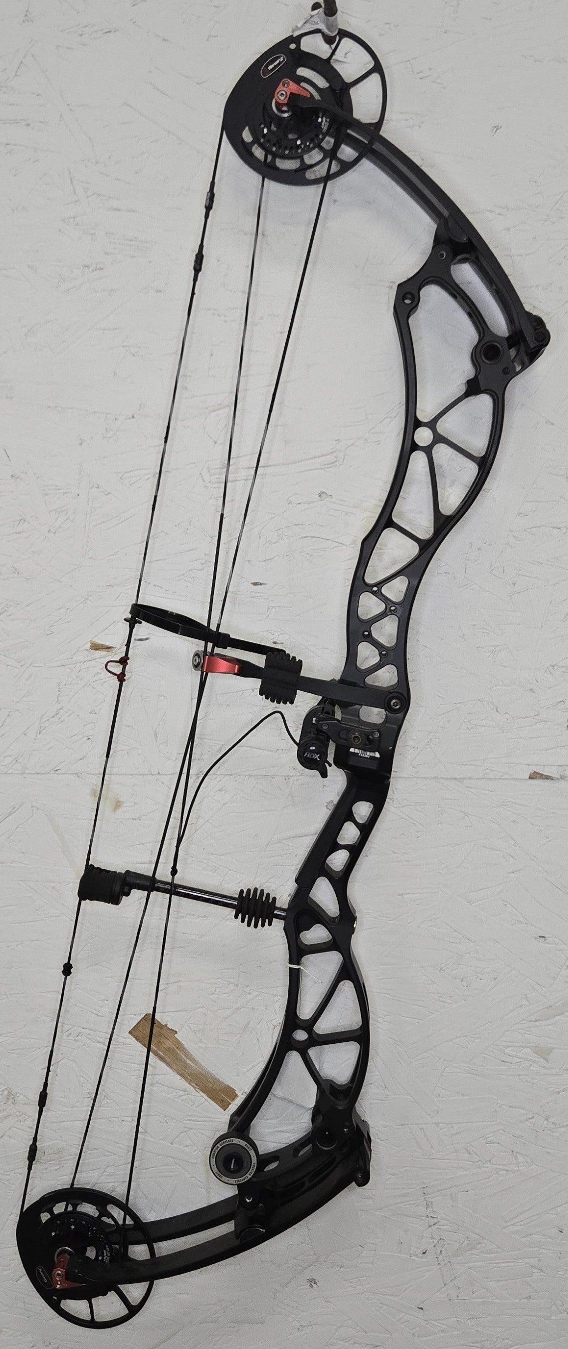 Used Bowtech Reckoning 70#