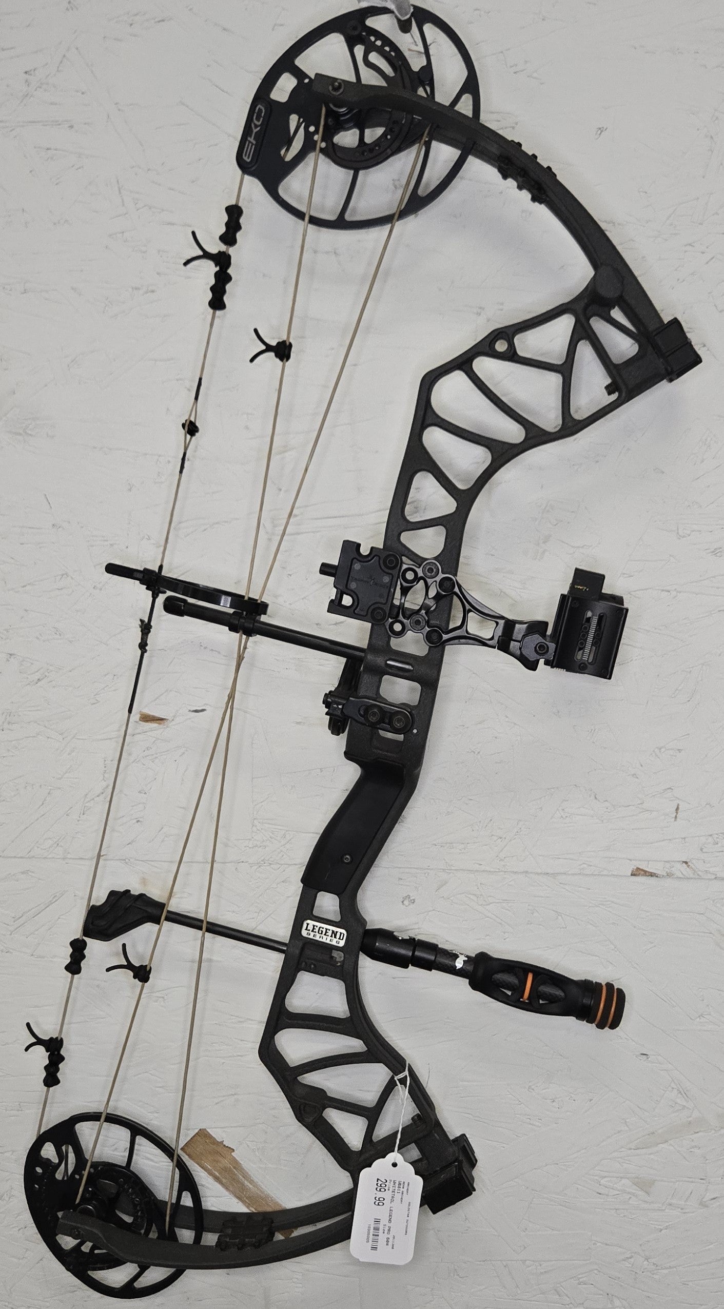 Used Bear Whitetail Legend pro 60#